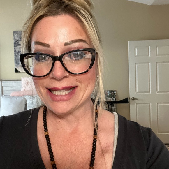 Meet your Posher, Venus Mama - Picture 8 of 8